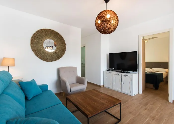 The 7Th Corner, Hugh Apartment Ideal For Groups